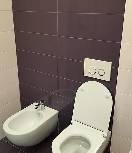 아파트 Greg's Great Location *