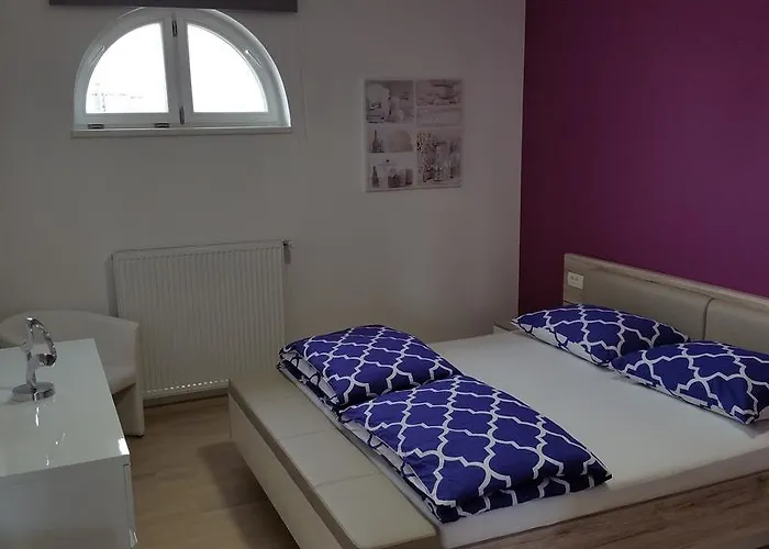 Greg's Great Location * 류블랴나