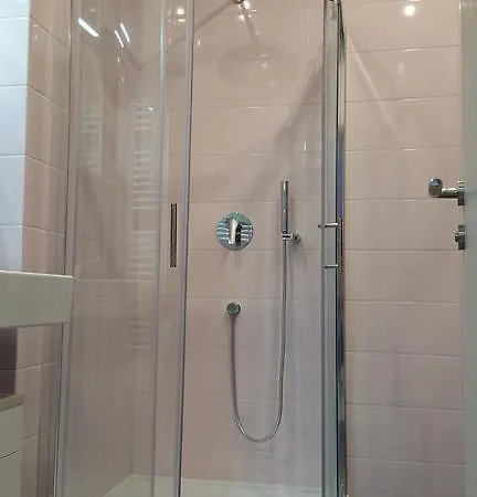 شقة Greg's Great Location