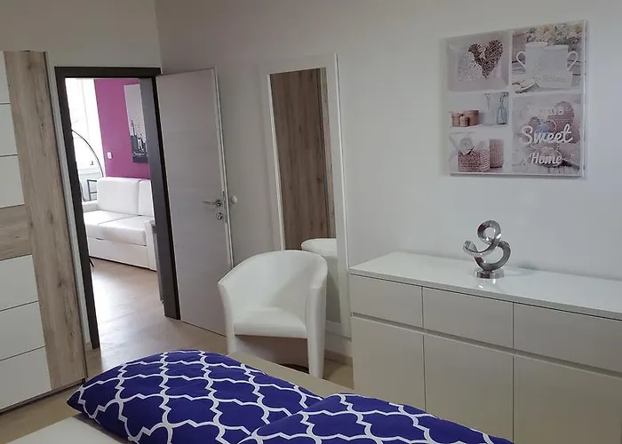 Greg's Great Location Appartement *